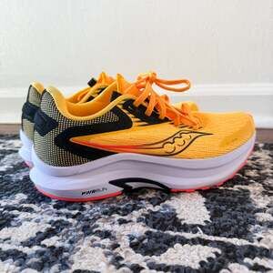 Saucony Axon 2 Women's Running Shoes Vizi Gold Orange black 7.5